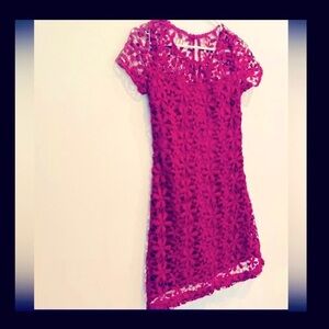 Holister Dress maroon Short Sleeve Floral crochet Eyelet Zippered Dress  N-14